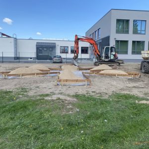 44F5B752-E1DC-43BD-B3B6-7C440E636A33_1_105_c